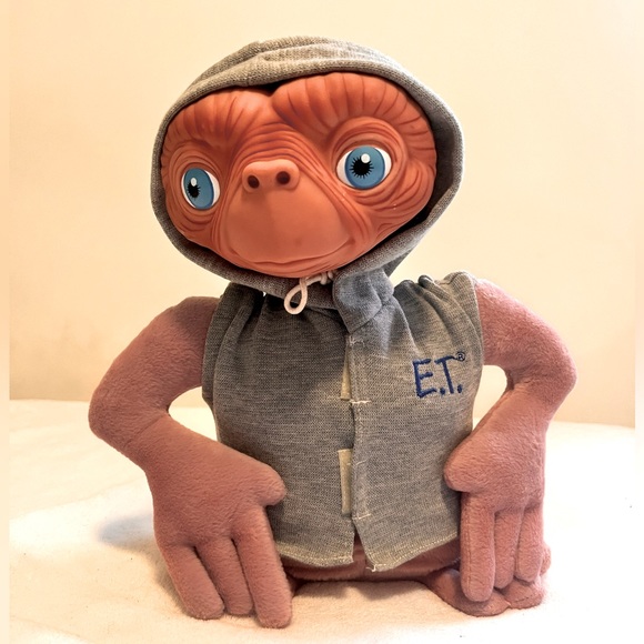 VINTAGE E.T the extra-terrestrial DOLL - Picture 9 of 10
